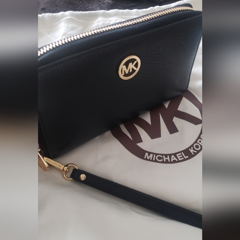 💫MICHAEL KORS: Fulton Large Multifunctional Phone Case, Wristlet / Wallet - Picture 3 of 6